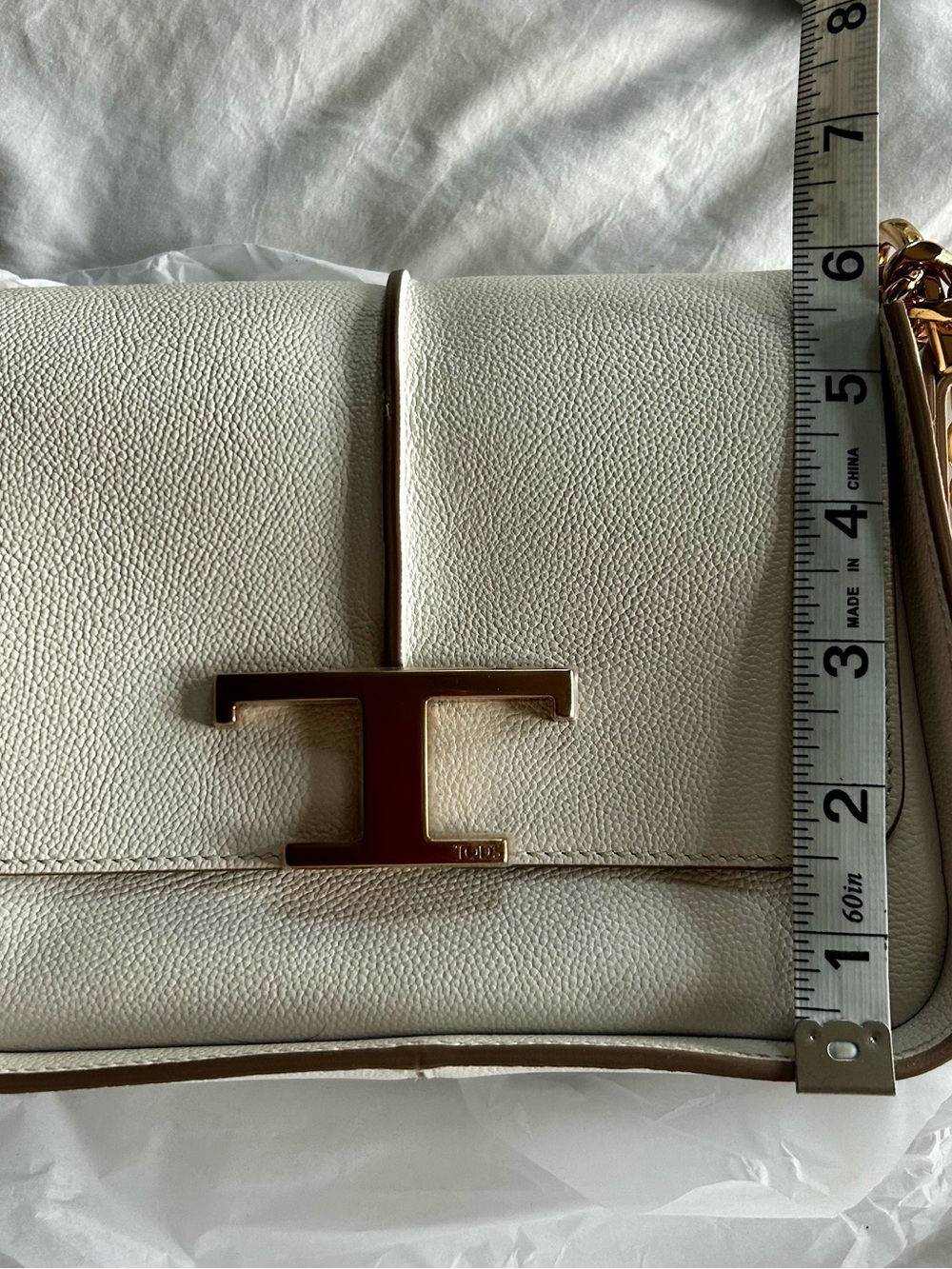 TOD'S White Leather Shoulder Bag with Gold T-Logo and Chain - Picture 7 of 9